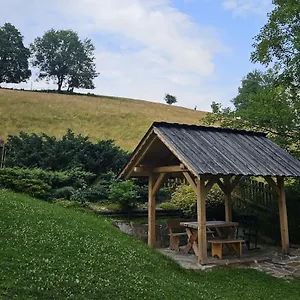 Leluja Apartman